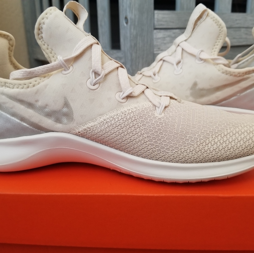 Women's Nike Free TR8